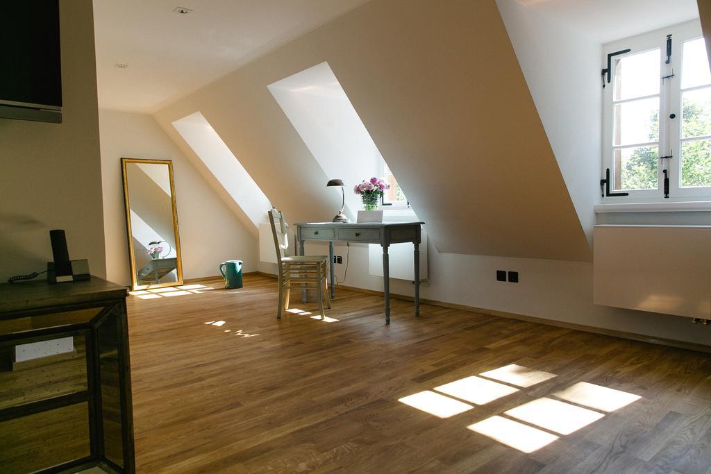 Sorgenfrei & Restaurant Atelier Sanssouci 4* Radebeul