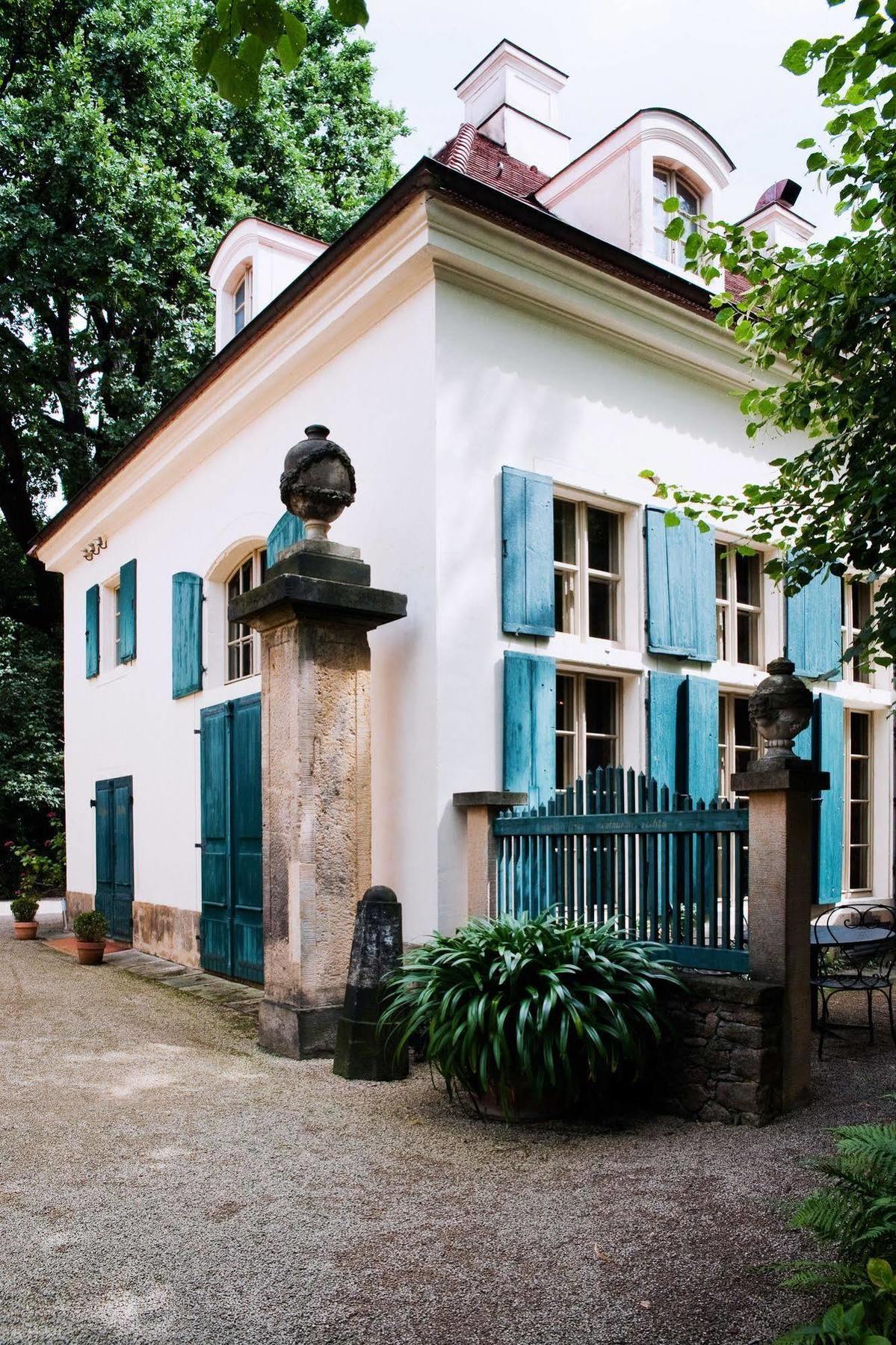 Hotel Sorgenfrei & Restaurant Atelier Sanssouci 4*